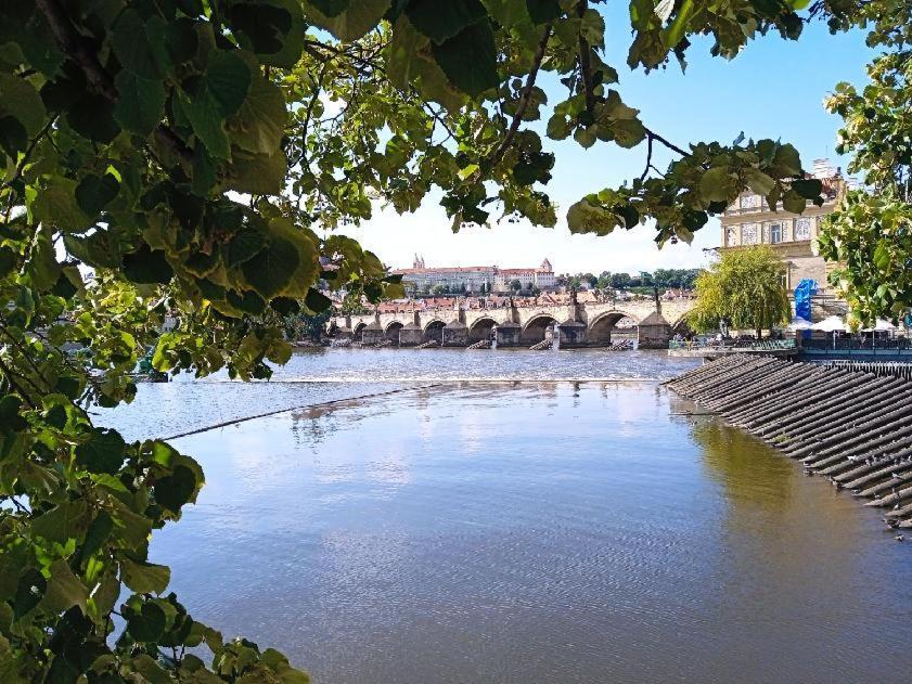Cozy Studio In The Heart Of Old Prague Near The Charles Bridge Exterior photo